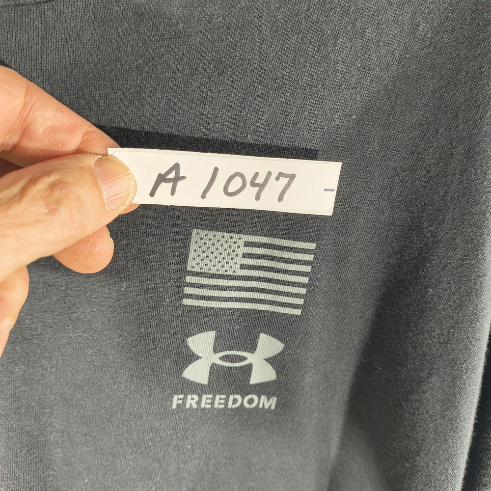 Under Armour Men's Size XXL Black Freedom Tee Shirt